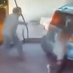 なんて迷惑な･･･お金をせがむも断られて腹いせに給油口に火をつける乞食の女。