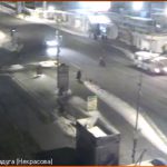 【事故動画】猛スピードの車に跳ねられ血しぶきが舞う映像。