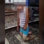 【閲覧注意】電車事故とは思えない状態で死亡している男のグロ動画