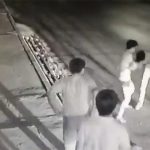 路上で殴り殺された19歳男性の動画。