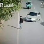 【閲覧注意】飲んだら乗るな。飲酒運転の車に轢かれて即死する動画。