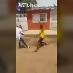 マチェーテで戦う2人の男性がまるで”サムライ”のようだと話題に。