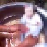 とある村での夕飯準備、衝撃的すぎる動画。