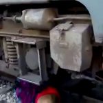 【閲覧注意】電車飛び込み自殺に失敗した女性。それを助けもせず撮影する野次馬。