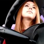 【閲覧注意】運転する様子をライブ配信していた女の子、事故死。