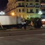 【閲覧注意】フランスで起きたテロ事件。トラックが祭りで集まる人々に突っ込むグロ動画。