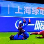 【閲覧注意】左足が崩壊してしまったサッカー選手のグロ動画。