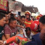 【閲覧注意】幼児の左腕、”肉挽き器”に巻き込まれてしまったグロ動画。