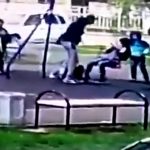 ロシアのお父さん、息子をイジメていた “9歳の男の子” をボコってしまう。