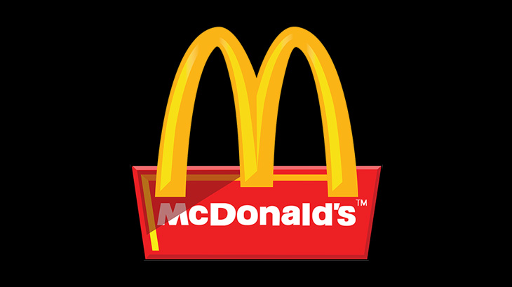 マクドナルドに現れた肥満女、”裸” で何かを喚く映像。