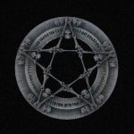 【超！閲覧注意】黒魔術の “生贄に捧げられた” 男性の姿をご覧ください･･･。