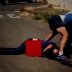 【閲覧注意】”腸が飛び出した” 男が倒れてるグロ動画･･･。