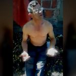 貧民街の闇。盗みを働いた男への制裁がエグい･･･。