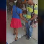 いい年して “盲目の人のチ●コ” 触ってからかうオバサンとか終わってるな･･･。