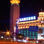 【閲覧注意】ショッピングモールで飛び降り自殺した男、身体バラバラのグロ動画･･･。