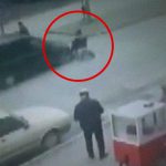 横断歩道を渡る “車椅子” に気付かなかった結果･･･。