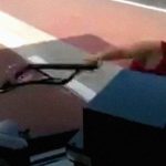 こういう “イカれた男” に遭遇したらどう対処すればいいんだ･･･。