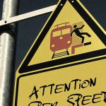 【閲覧注意】胴体真っ二つになった男性、最後に “大きな呼吸” をして息絶えるグロ動画。