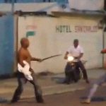 【閲覧注意】マチェーテ v.s 金属バット。勝ったのは･･･。