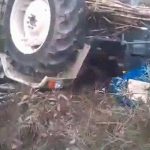 【閲覧注意】転倒したトラクターの “下敷き” になった男性のグロ動画。