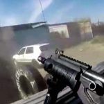 【閲覧注意】ギャング v.s ギャングの銃撃戦、FPS視点グロ動画が臨場感ありすぎ。