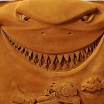 【閲覧注意】サメに右足を食われてしまった男性のグロ動画。