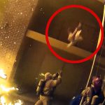 【衝撃映像】火事現場で3階から落ちる子供をキャッチするファインプレーすぎる消防士。