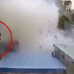 【衝撃映像】ガス爆発により吹き飛ばされる2人の子供。