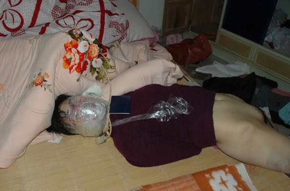 少女　レイプ　死体 閲覧注意】明らかに “レイプされたんだろうな” っていう女性の死体画像。 | カルマニマ（カルマニア）