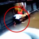 洪水した町で車の漏電により感電死してしまった男性。