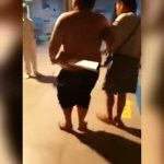 木材が脇腹に刺さってしまった男性、徒歩で病院へ。