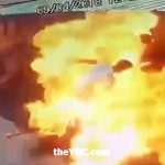 【衝撃映像】ガソリンを注いでいるところに火の点いたマッチを放り投げて大炎上。
