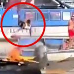 ジェットスキーが突然爆発してドライバーが吹き飛ばされてしまう。