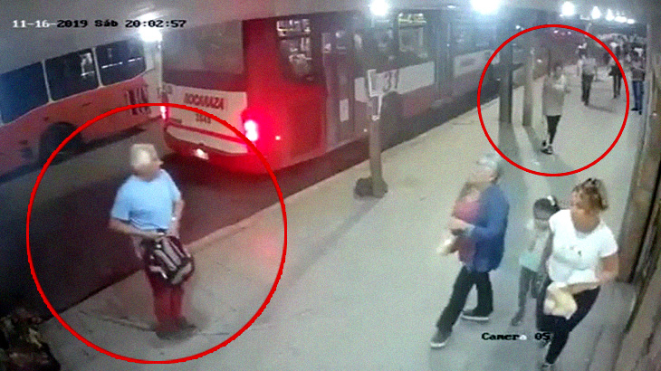 元妻を見つけた男、銃を取り出して元妻の腹を撃ってしまう･･･。