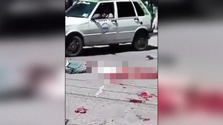 【閲覧注意】トラックに轢かれてペシャンコになってしまった人間･･･。