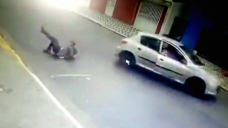 窓から飛び降りた強盗、脚を怪我して仲間にも見捨てられてしまう･･･。