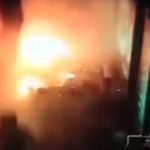 【衝撃映像】バスが爆発して火だるまになってしまう乗客たち in 中国。