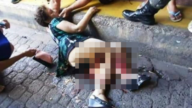 【閲覧注意】動き出したバスに乗り込もうとした女、轢かれて両足ぐちゃぐちゃに･･･。