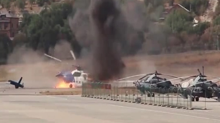 【衝撃映像】着陸に失敗したヘリコプター。2人が死亡したアクシデント映像。