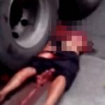 【閲覧注意】トラックに轢かれて死亡した3人の男性を撮影したグロ動画。