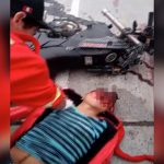 【閲覧注意】バイクに乗っていた男性、事故で頭が割れて死亡したグロ動画。