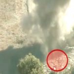 【衝撃映像】IED（即席爆発装置）で吹き飛ばされる4人の兵士たち。