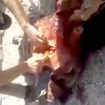 【閲覧注意】ISISの男、イラク兵に心臓をえぐり出されてしまうグロ動画･･･。