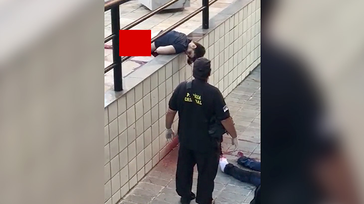 【閲覧注意】飛び降り自殺した男の身体、胴体真っ二つになってしまう･･･。