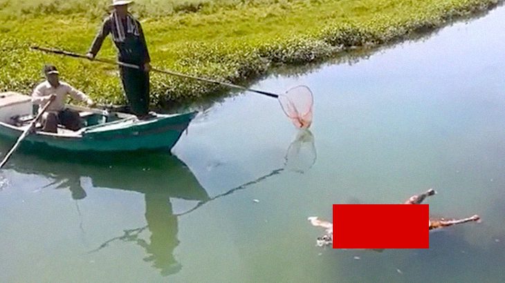 【閲覧注意】魚に身体を食われてしまった男性の水死体。