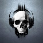 【閲覧注意】ヘッドフォンをしていて電車に気づかなかった男性、胴体真っ二つになって死亡したグロ動画。