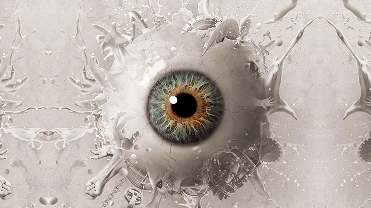 【閲覧注意】イカれた息子に右目をくり抜かれてしまった父親のグロ動画。