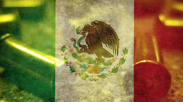 【閲覧注意】メキシコのギャングが暗闇の中でライバルの首を切断するグロ動画。