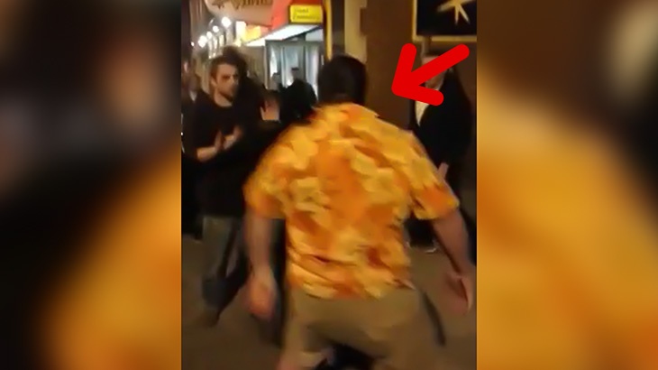 喧嘩する動けるデブ、めっちゃ強い。