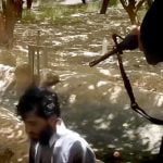 【閲覧注意】ISISが捕虜を処刑するシーンをまとめたグロ動画。